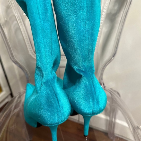 BALENCIAGA BLUE VELVET ANKLE BOOT - Picture 3 of 4